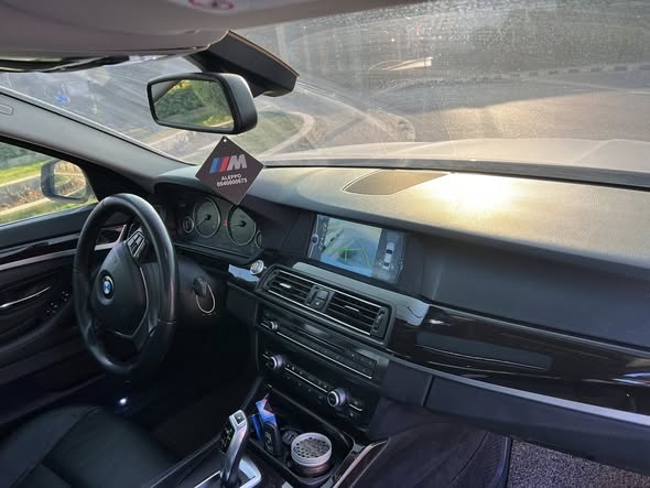 BMW 530i 2011 - صورة 4