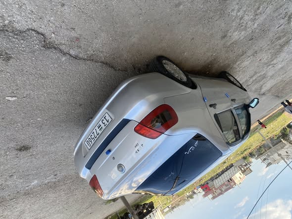 فيات سيانا 2007 - صورة 2