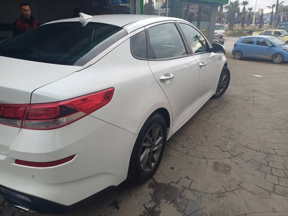 كيا اوبتما 2020 - صورة 2