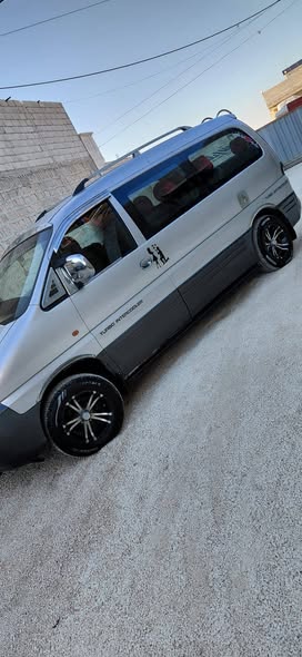 فان اوربي فان 2000 - صورة 5