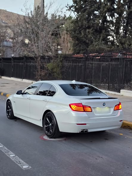 BMW 520i 2014 - صورة 5