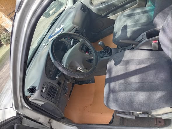 ميستوبشي ٩٣ 1993 - صورة 4