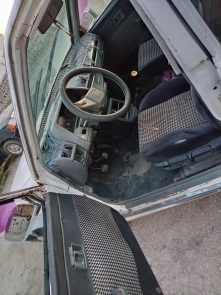 نيسان صني 1983 - صورة 4