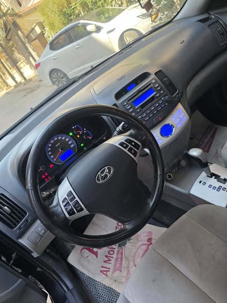 هيونداي افانتي 2009 - صورة 4