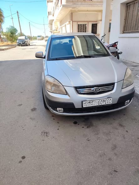 كيا ريو 2008 - صورة 3