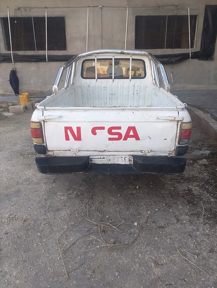 نيسان 1200 1994 - صورة 3