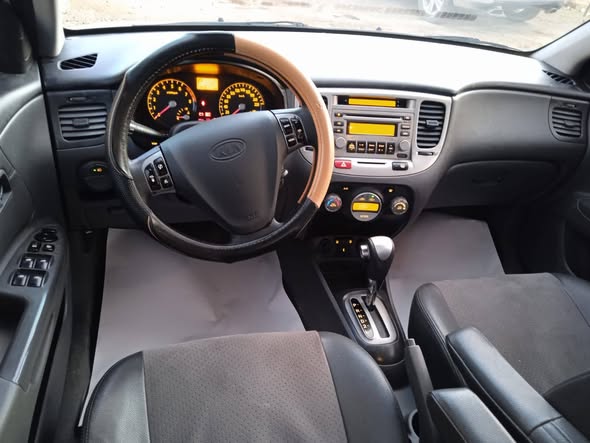 كيا ريو 2009 - صورة 4