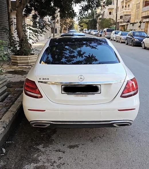 مرسيدس E كلاس 2017 - صورة 2