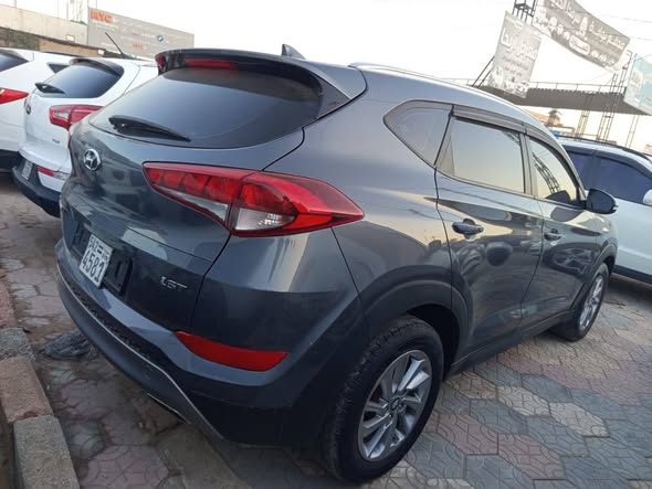 Hyundai توسان 2018 - صورة 3