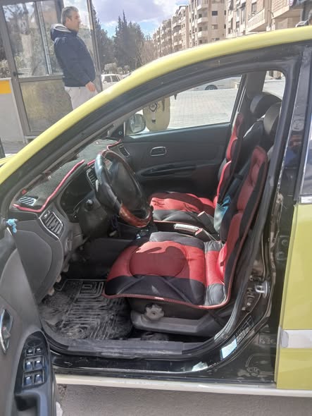 كيا ريو 2011 - صورة 3