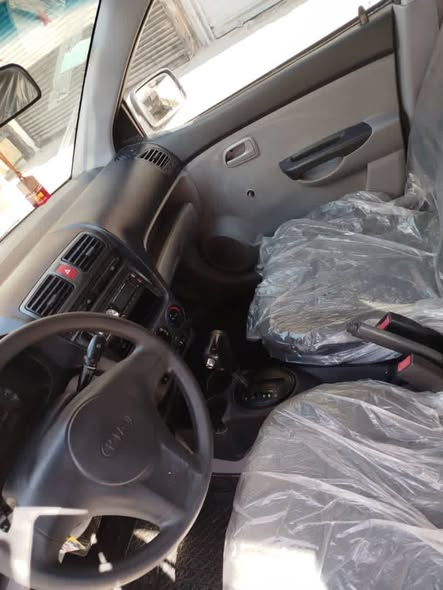 كيا مورنيغ 2007 - صورة 3