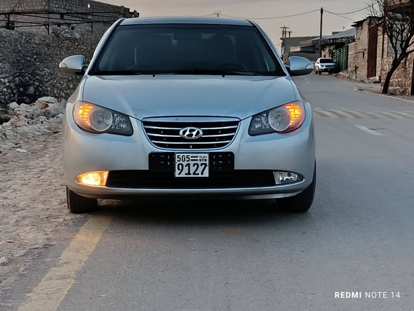 هيونداي افانتي 2010 - صورة 2