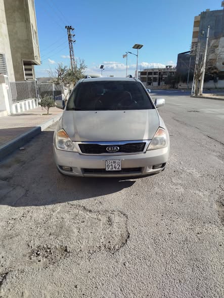 كيا كرنفال 2012 - صورة 3