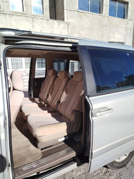 كيا كرنفال 2012 - صورة 4