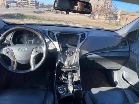 هونداي أزيرا 2012 - صورة 3