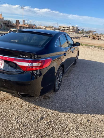 هونداي أزيرا 2012 - صورة 5