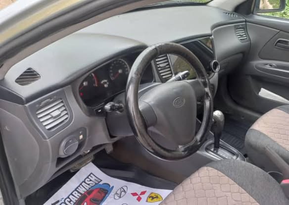 كيا ريو 2009 - صورة 2