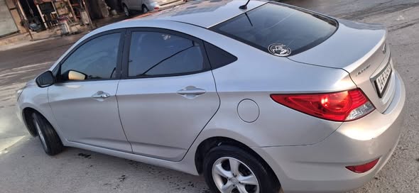 هيونداي اكسنت 2011 - صورة 5