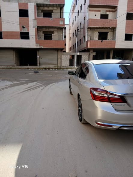 هوندا أكورد 2017 - صورة 1