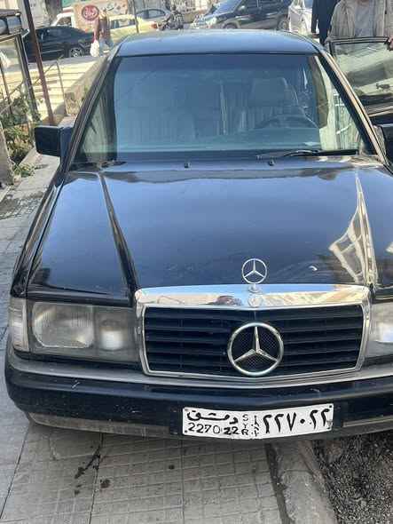 مرسيدس E 190 1994 - صورة 1