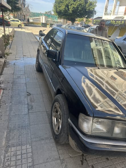 مرسيدس E 190 1994 - صورة 3