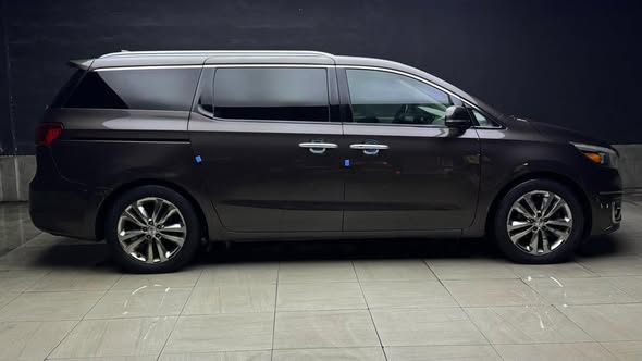 كيا سيدونا 2016 - صورة 4