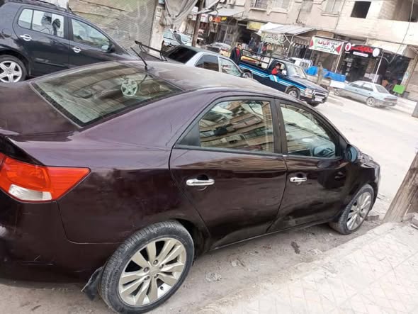 كيا سيراتو 2009 - صورة 5