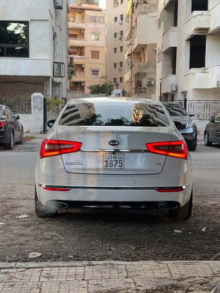 كيا كتنزا 2015 - صورة 4