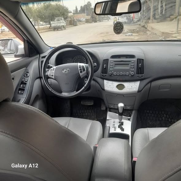 هيونداي افانتي 2009 - صورة 3