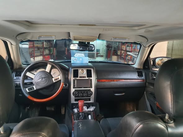 كرايسلر 300 2012 - صورة 4