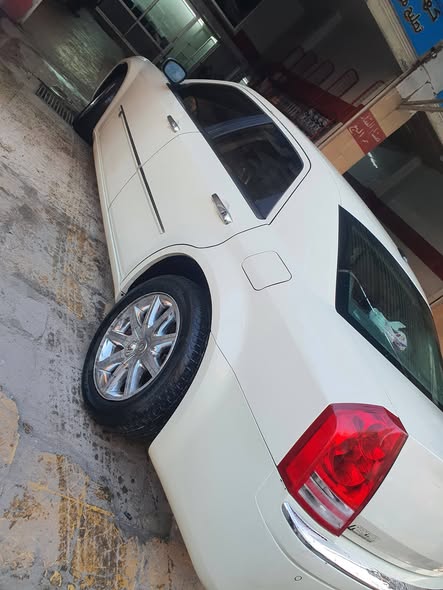 كرايسلر 300 2012 - صورة 5