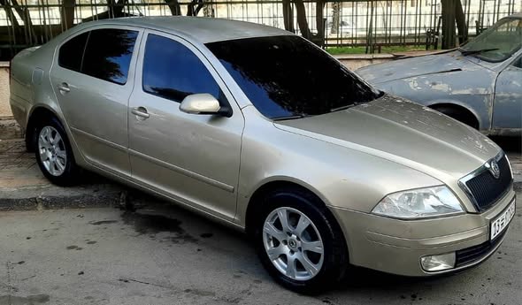 سكودا اليغانس 2005 - صورة 2