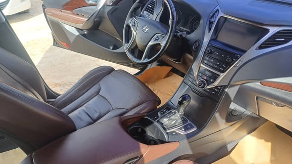 هيونداي أزيرا 2014 - صورة 4