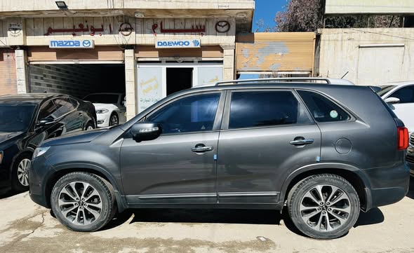 كيا سيرانتو 2013 - صورة 3