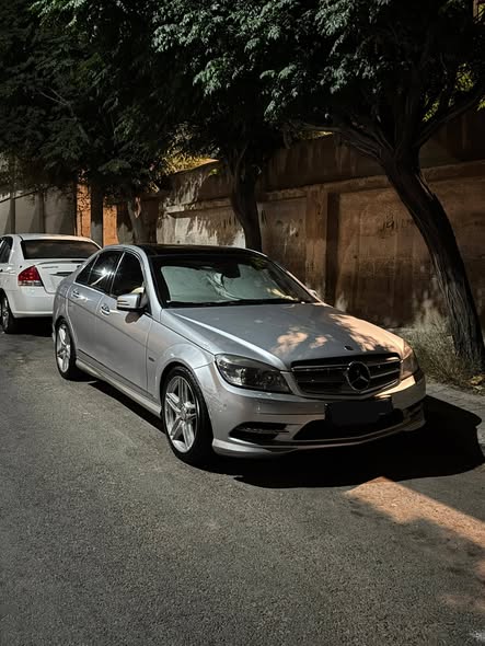 مرسيدس c180 2010 - صورة 1