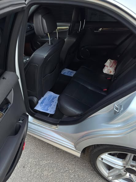 مرسيدس c180 2010 - صورة 4