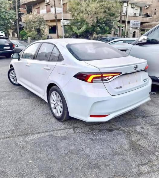 تويوتا كرولا 2025 - صورة 2