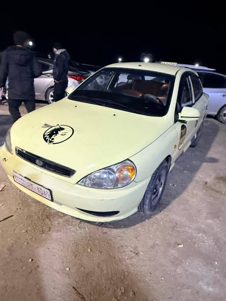 كيا Rio 2000 - صورة 1