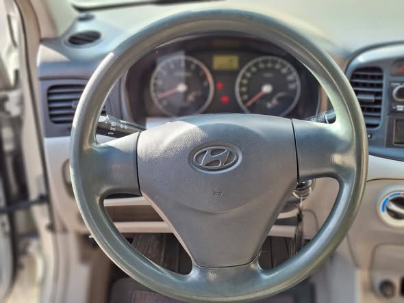 هونداي فيرنا 2006 - صورة 5