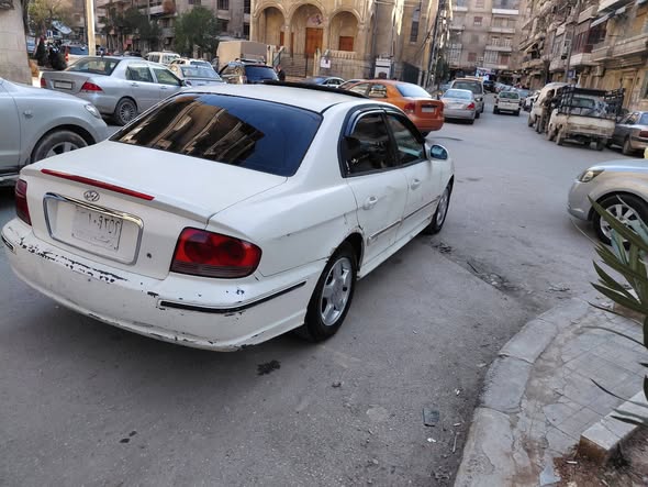هونداي سوناتا 2002 - صورة 2