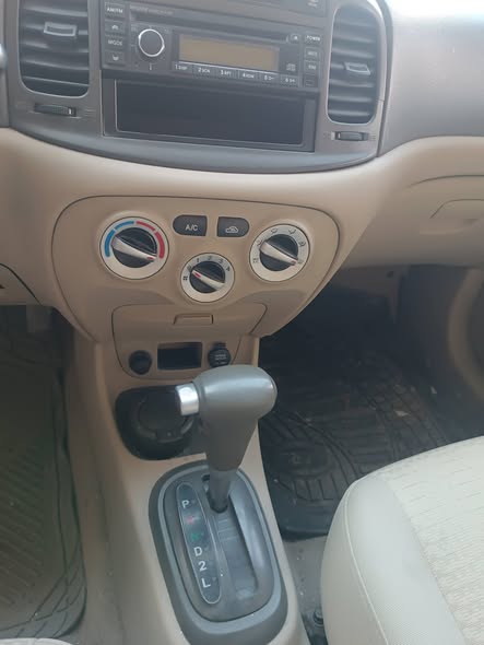 هيونداي فيرنا 2006 - صورة 5