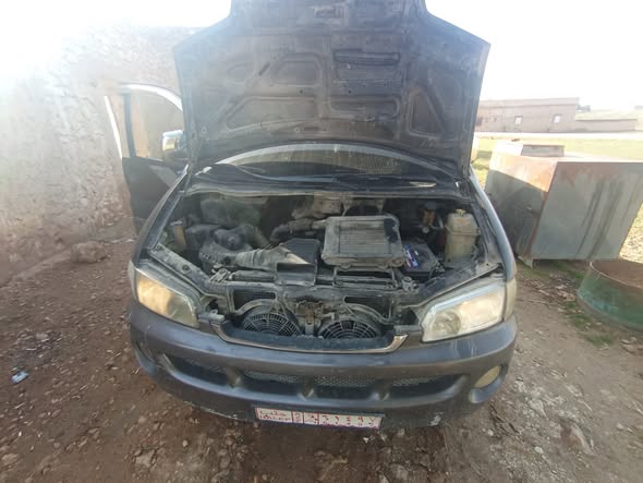 هيونداي ستاركس 2002 - صورة 1