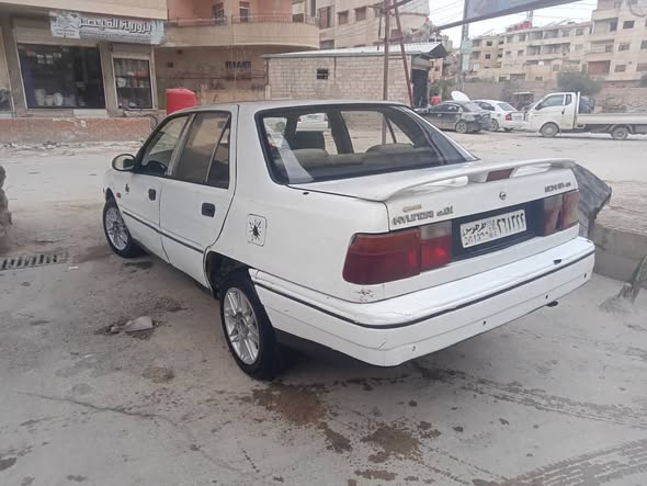 هيونداي سوناتا 1991 - صورة 2