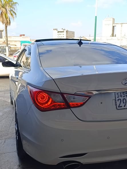 هيونداي سوناتا 2011 - صورة 4