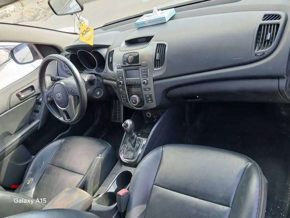 كيا فورتي 2012 - صورة 2