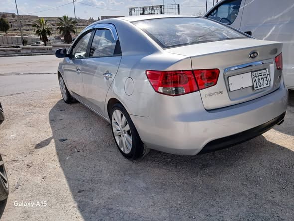 كيا فورتي 2012 - صورة 3