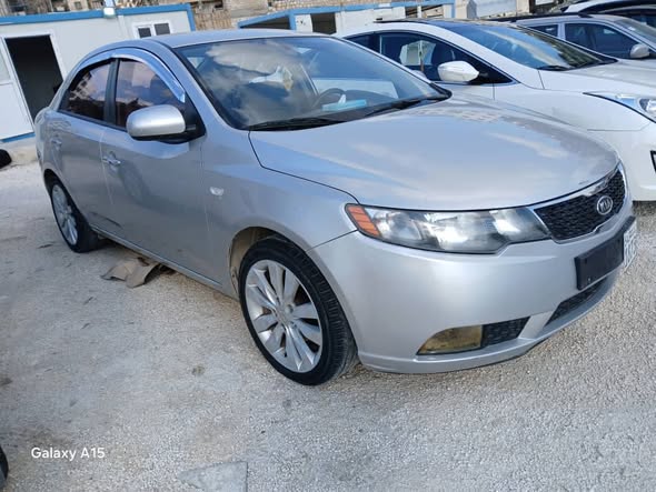 كيا فورتي 2012 - صورة 4