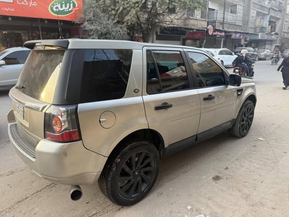 لاند روفر LR2 2014 - صورة 4