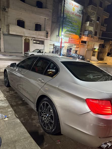 BMW 523i 2011 - صورة 3