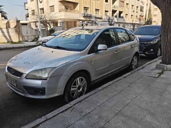 فورد فوكس 2006 - صورة 1